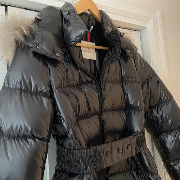 Moncler women’s maxi down coat - Picture 4 of 6